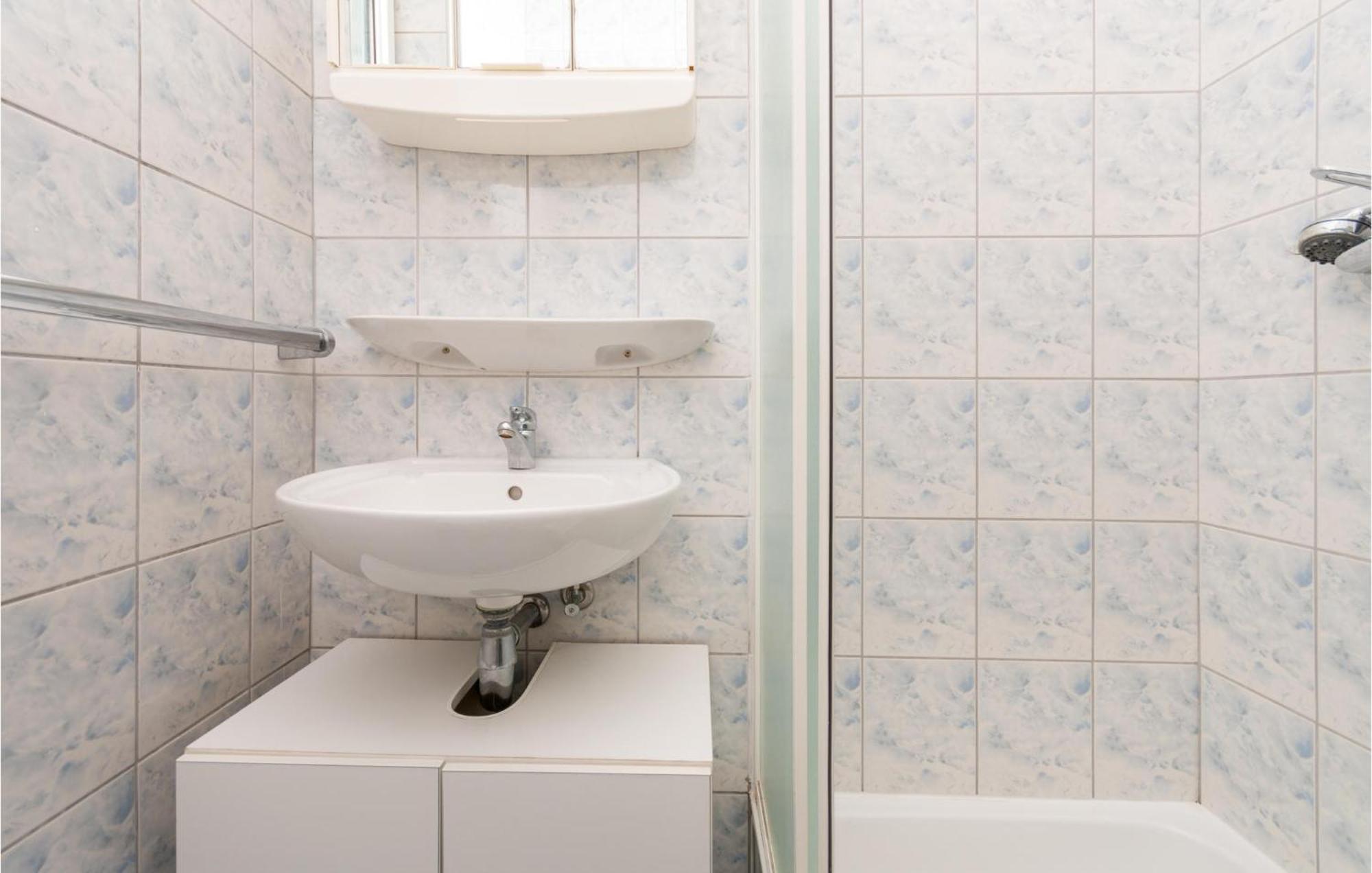 Awesome Apartment In Sveti Filip I Jakov W/ 1 Bedrooms Ngoại thất bức ảnh