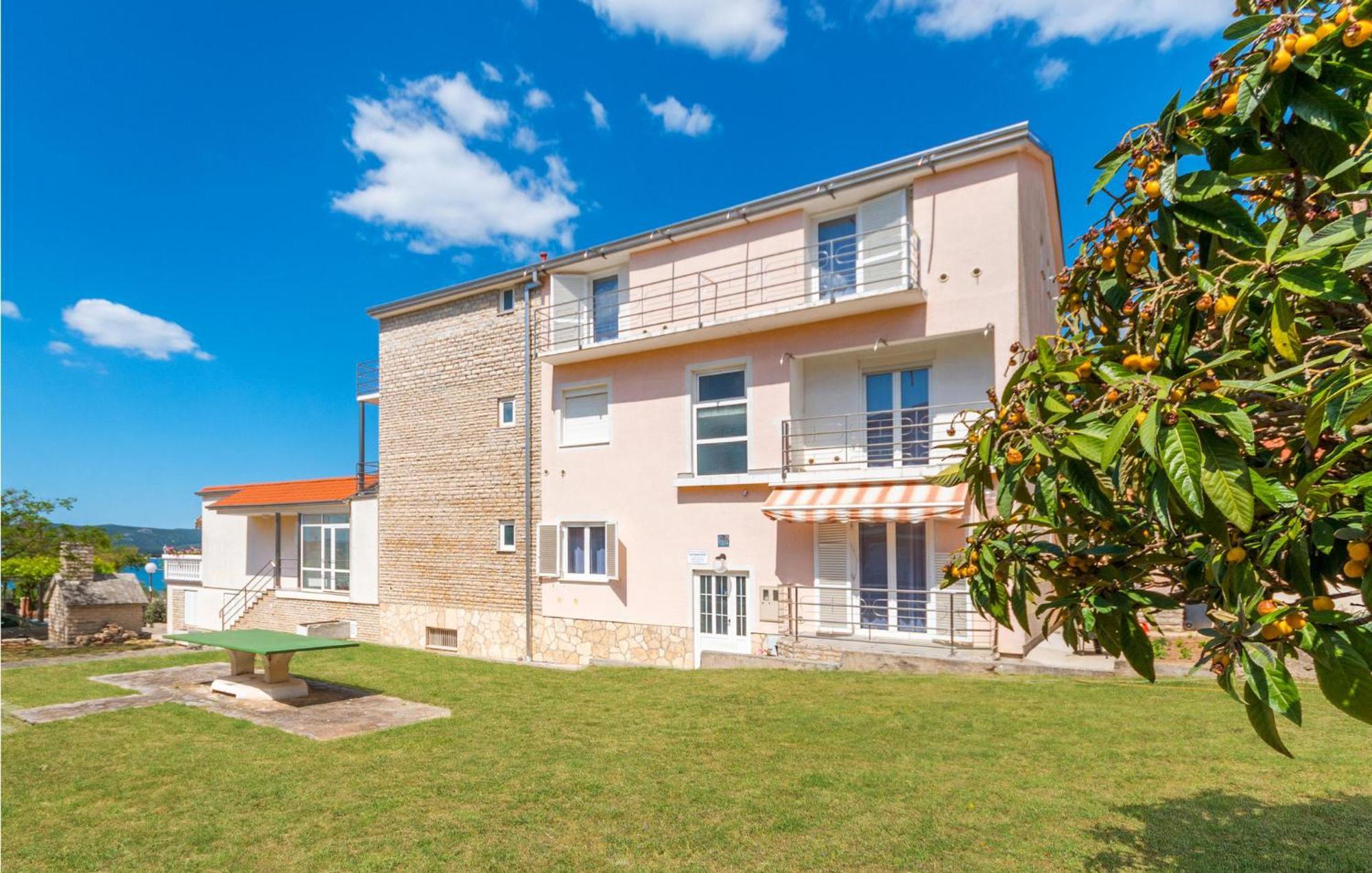 Awesome Apartment In Sveti Filip I Jakov W/ 1 Bedrooms Ngoại thất bức ảnh